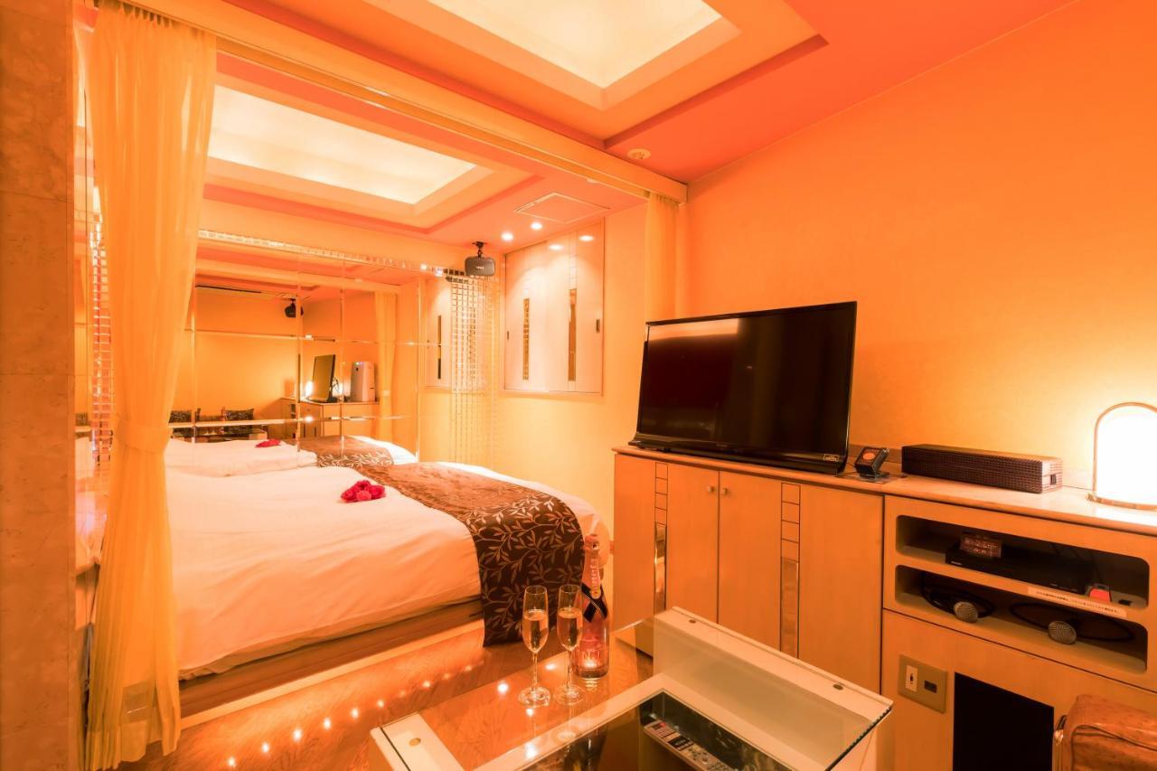 Hotel W-Aramis -W Group Hotels And Resorts- (Adults Only) Токио Екстериор снимка